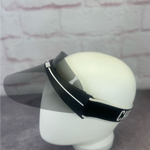 Dior J’Adior Club1 Black and White Visor - Picture 3 of 12